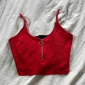 Red crop zipper tank